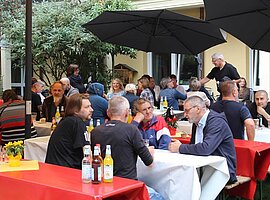 Gäste des Sommerfestes