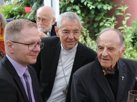 v.li: Stadtdekan Anders Lurz, Erzbischof Ludwig Schick, Prälat Theo Kellerer