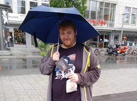 Ein bißchen Regen erschüttert den Peer nicht